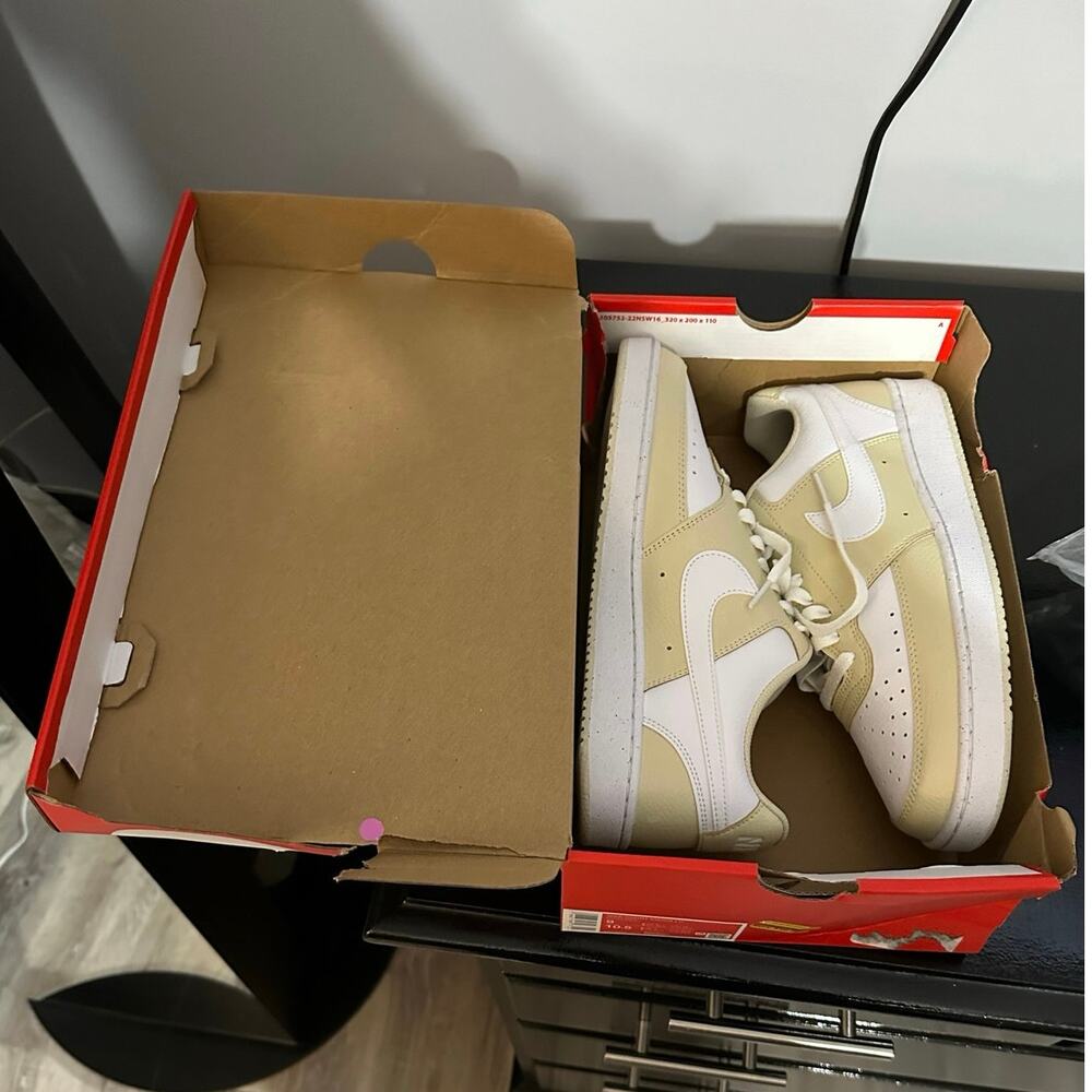 BRAND NEW w/ Box - Nike Court Vision Low (Men’s Sz. 9) - Picture 8 of 9